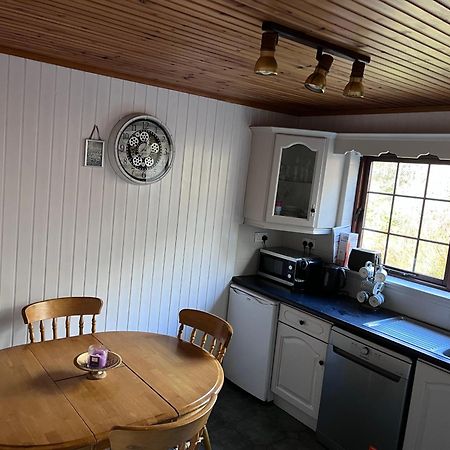 Cosy Lakeside Chalet With Option To Add Private Hot Tub Duneena 外观 照片