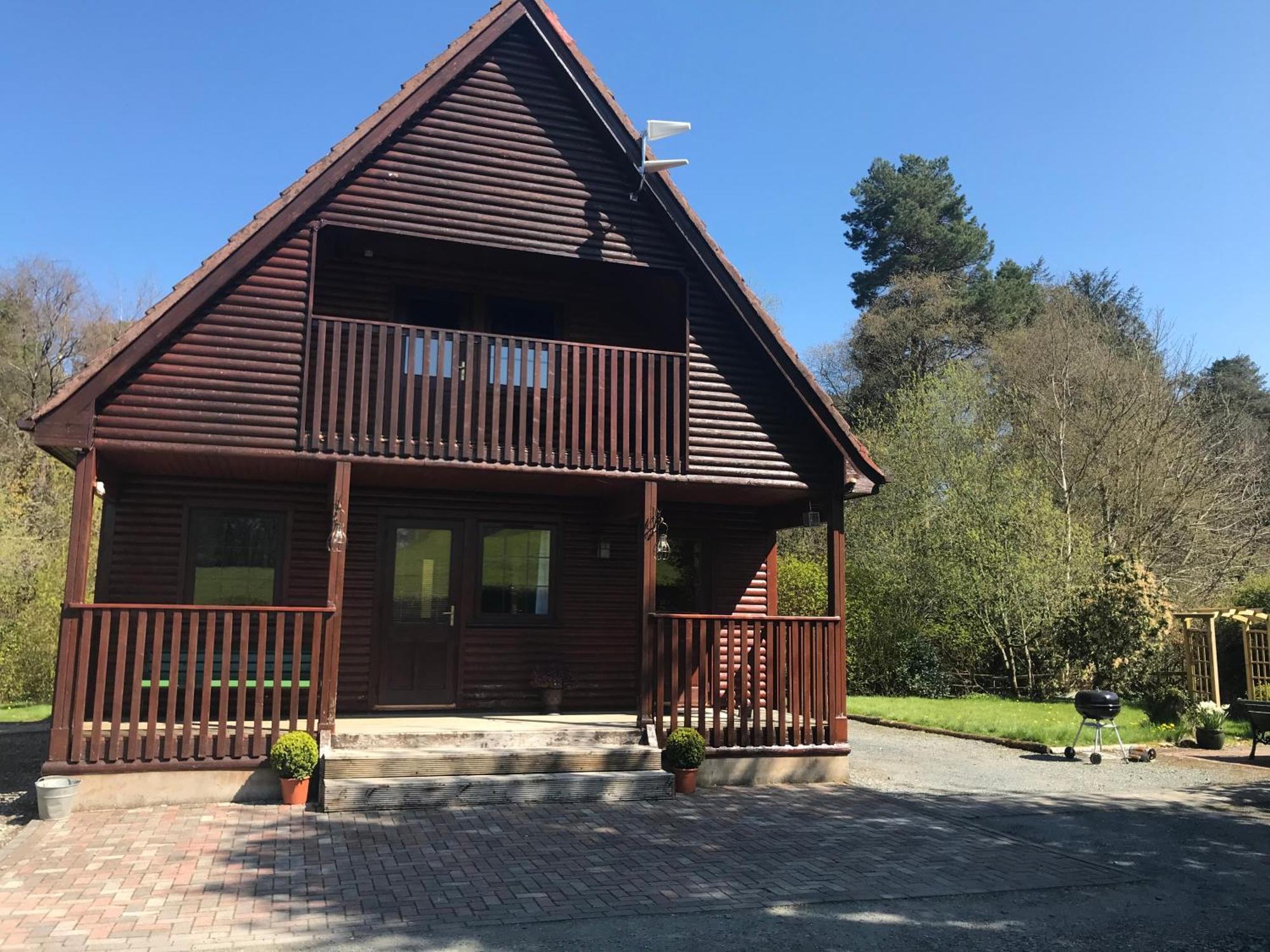 Cosy Lakeside Chalet With Option To Add Private Hot Tub Duneena 外观 照片