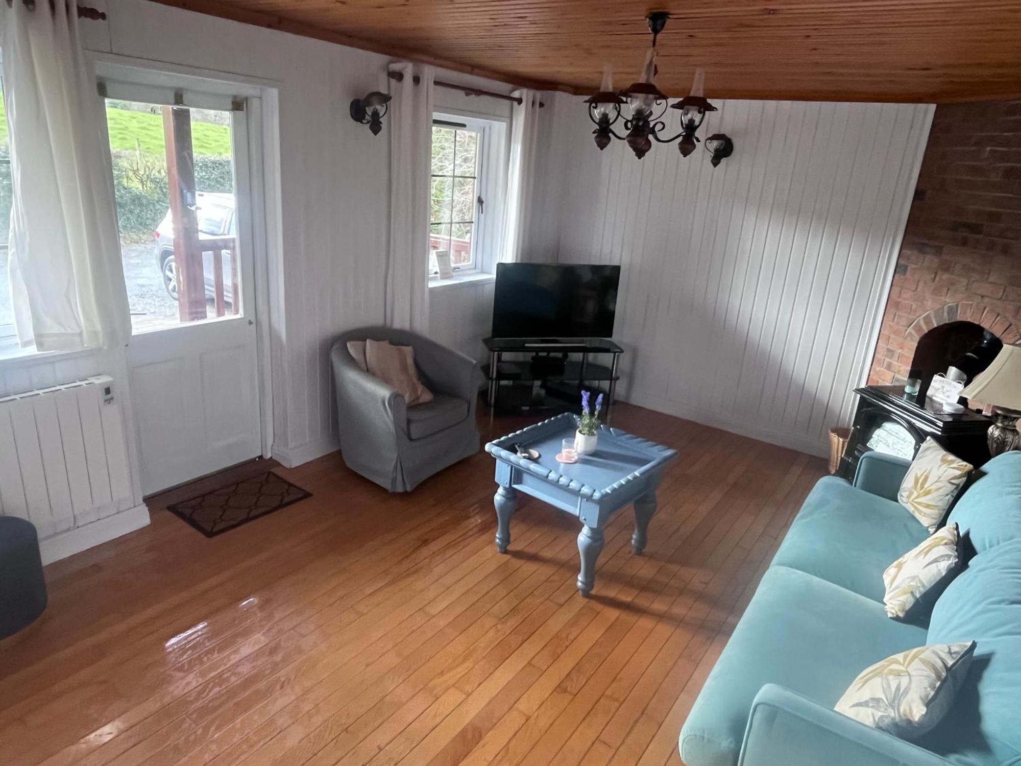 Cosy Lakeside Chalet With Option To Add Private Hot Tub Duneena 外观 照片